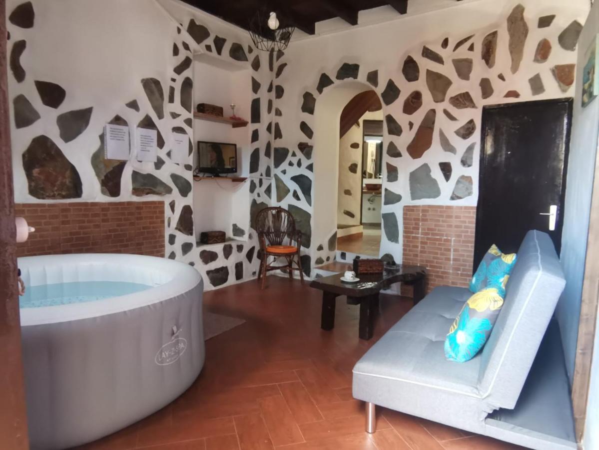 Casita Rural Con Jacuzzi Climatizado. Los Realejos